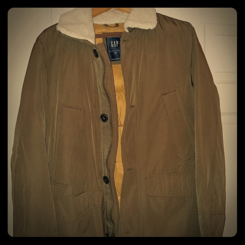 Gap olive coat